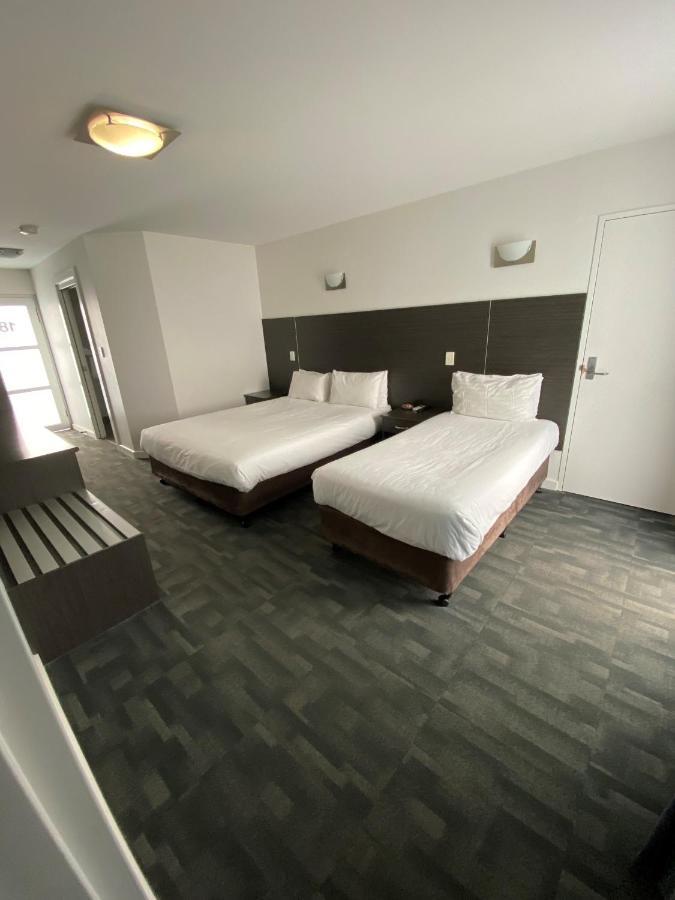 Brighton Hotel Motel Pontville Extérieur photo